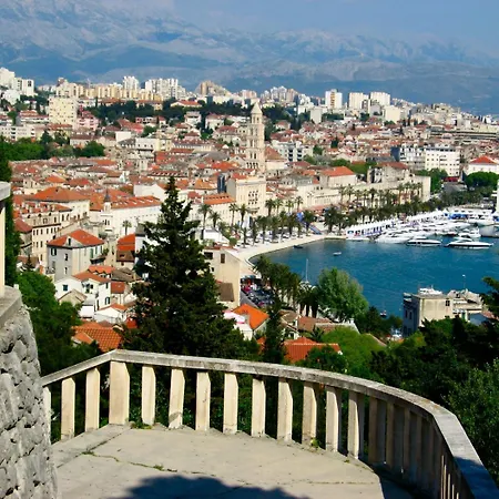 Luxury 7heaven Palace Apartment *